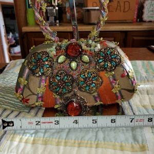 🛍 MARY FRANCES NOVELTY BEADED COLLECTION BAG